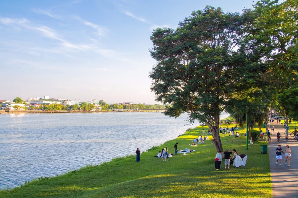 Sông Hương – Biểu tượng của vẻ đẹp thơ mộng xứ Huế (Ảnh: Nhật Huy)